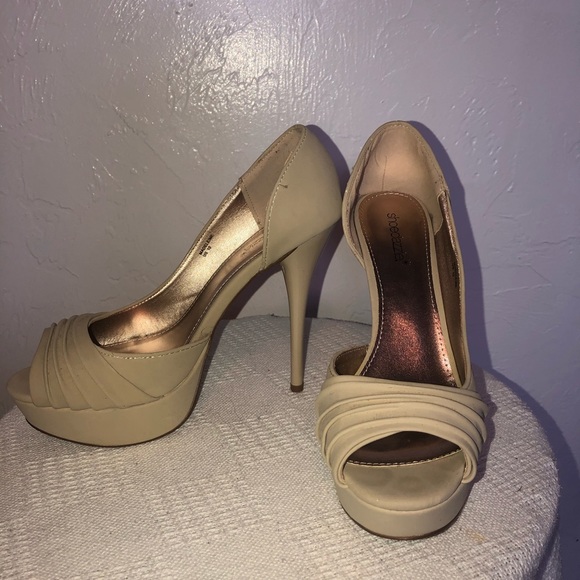 Shoe Dazzle Shoes - Platform Peep Toe Heels